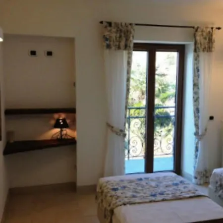 Guest house Crotto Regina 3*
